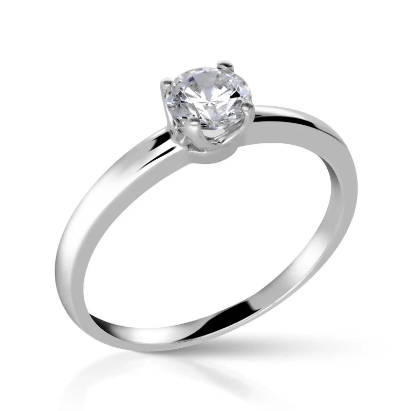 Solitario oro 18 K 4 garras diamante