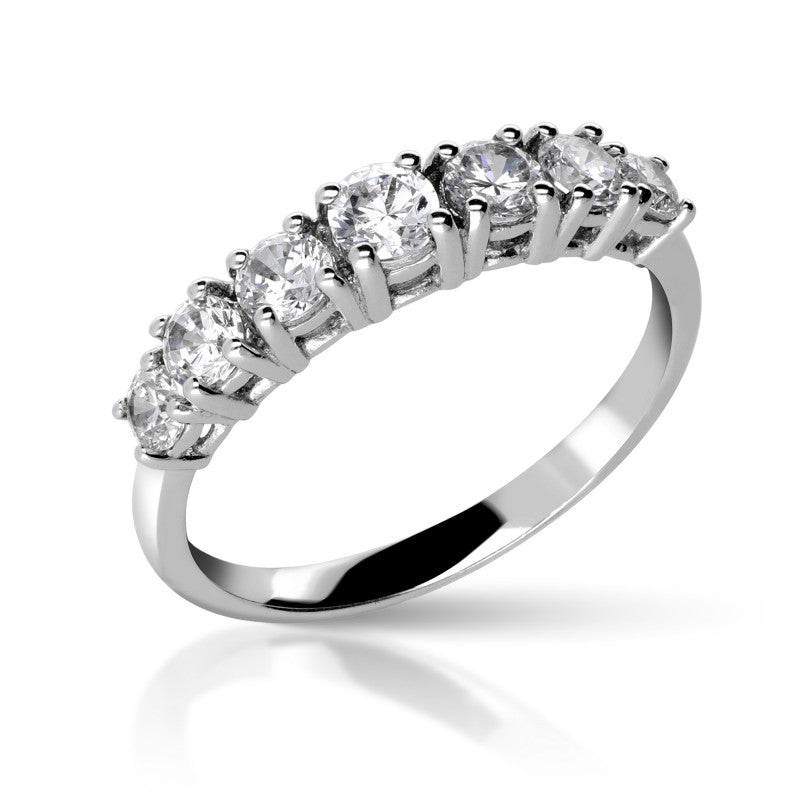Anillo 7 diamantes oro 18 Kilates